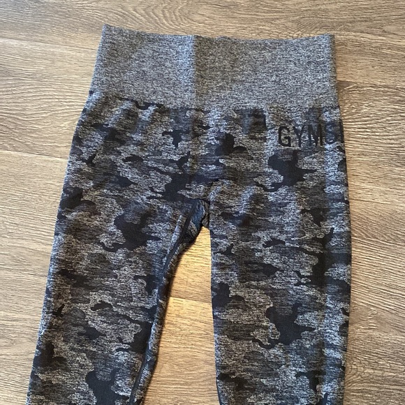 Gymshark OG Seamless Body Perfecting Camo Leggings (no longer available) - Picture 7 of 9